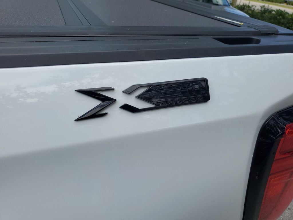 2025 GMC Sierra Elevation