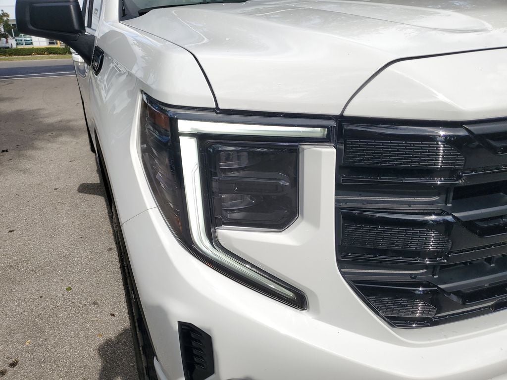 2025 GMC Sierra Elevation