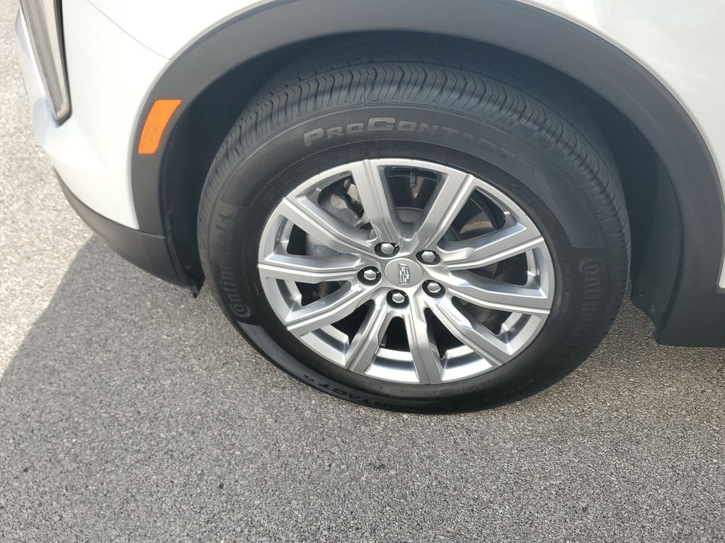 2023 Cadillac XT4 FWD Premium Luxury