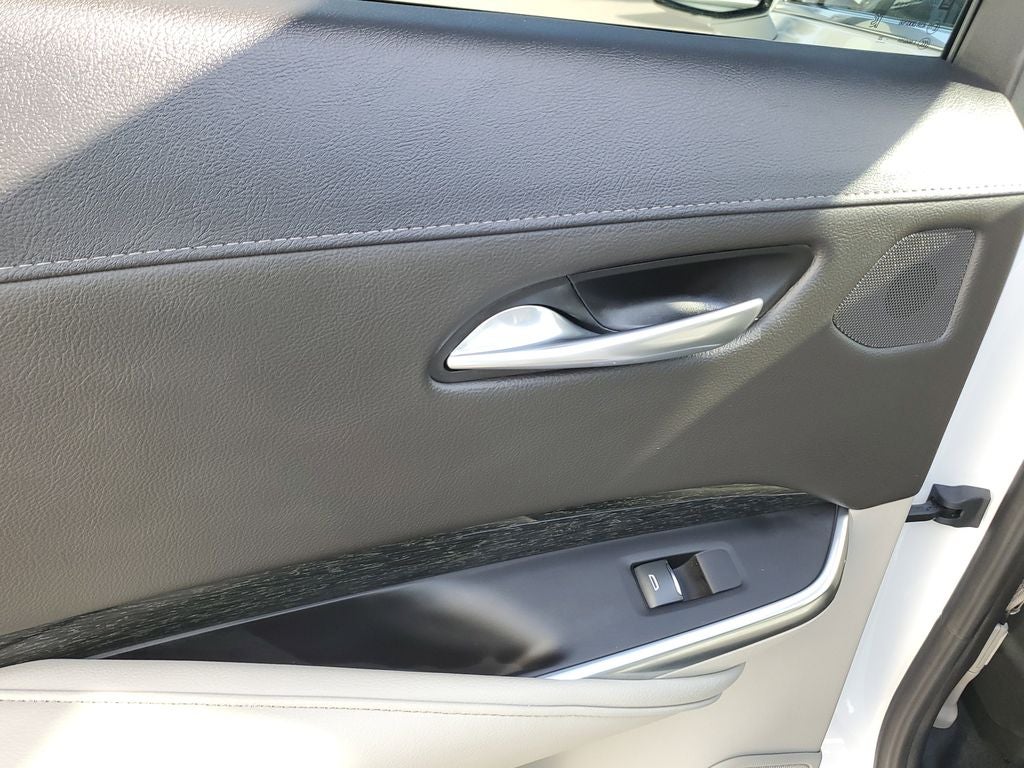 2023 Cadillac XT4 FWD Premium Luxury