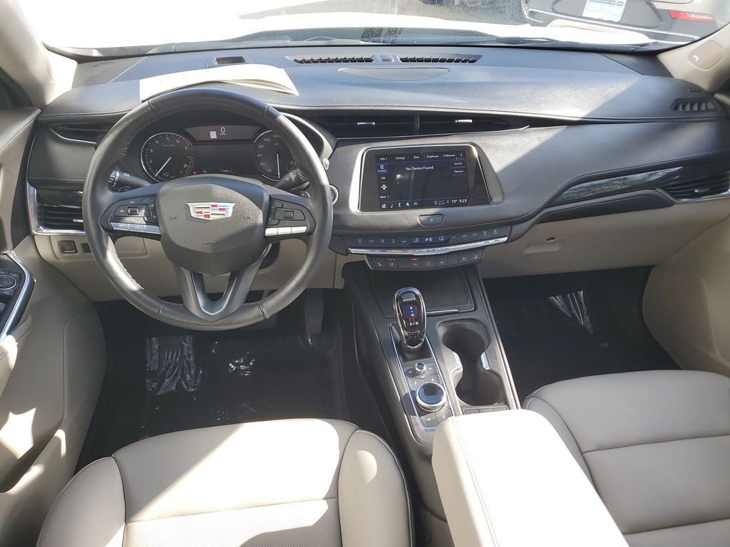 2023 Cadillac XT4 FWD Premium Luxury