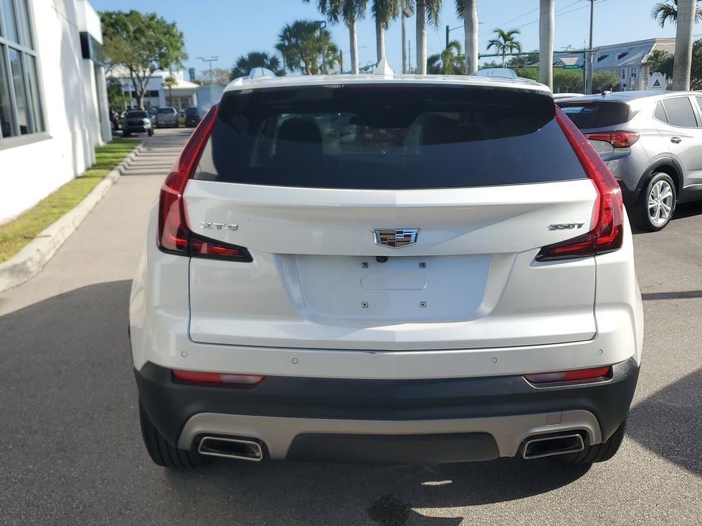 2023 Cadillac XT4 FWD Premium Luxury