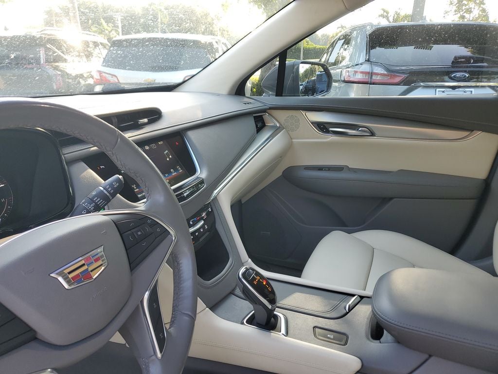 2018 Cadillac XT5 Luxury FWD