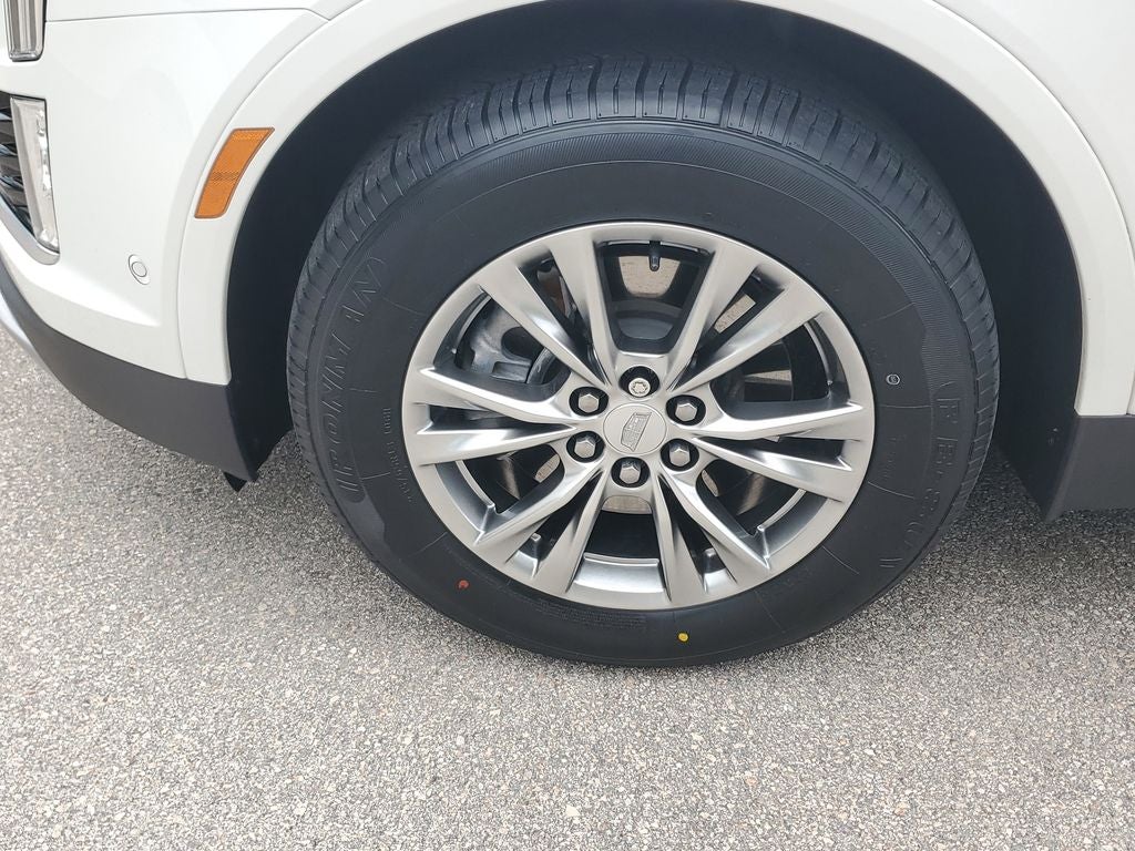 2023 Cadillac XT5 FWD Premium Luxury