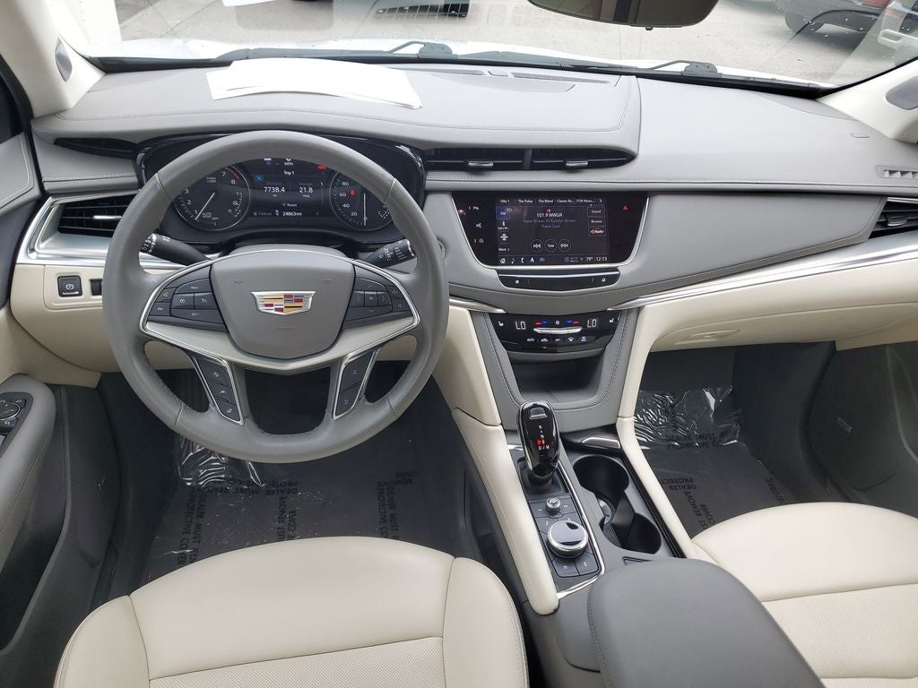 2023 Cadillac XT5 FWD Premium Luxury