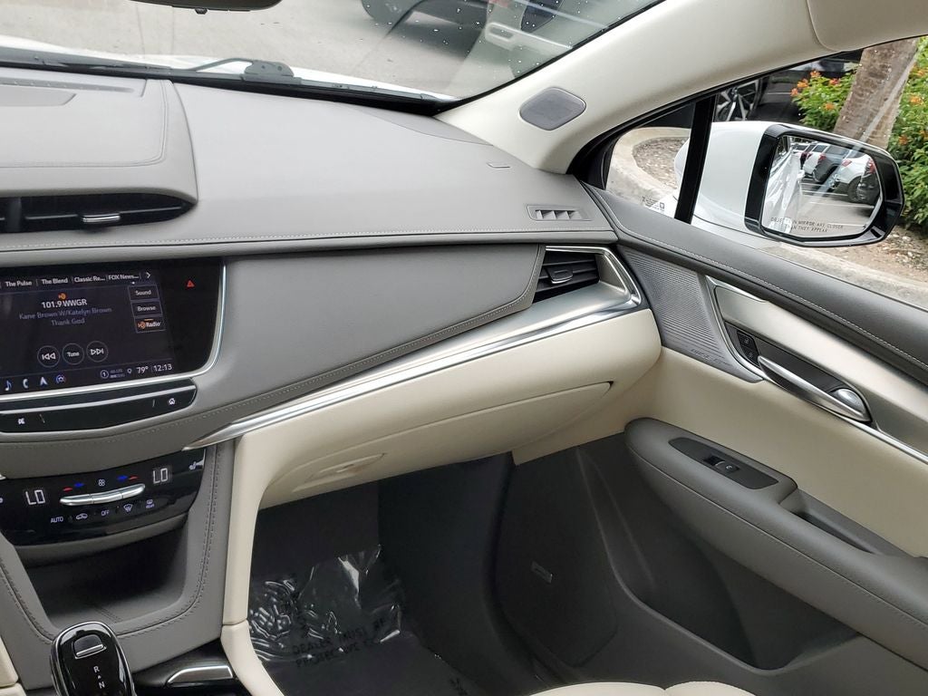 2023 Cadillac XT5 FWD Premium Luxury