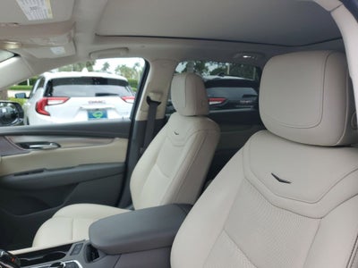 2023 Cadillac XT5 FWD Premium Luxury