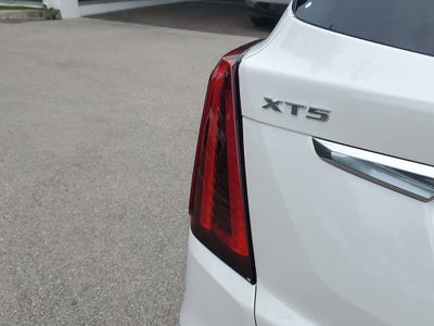 2023 Cadillac XT5 FWD Premium Luxury