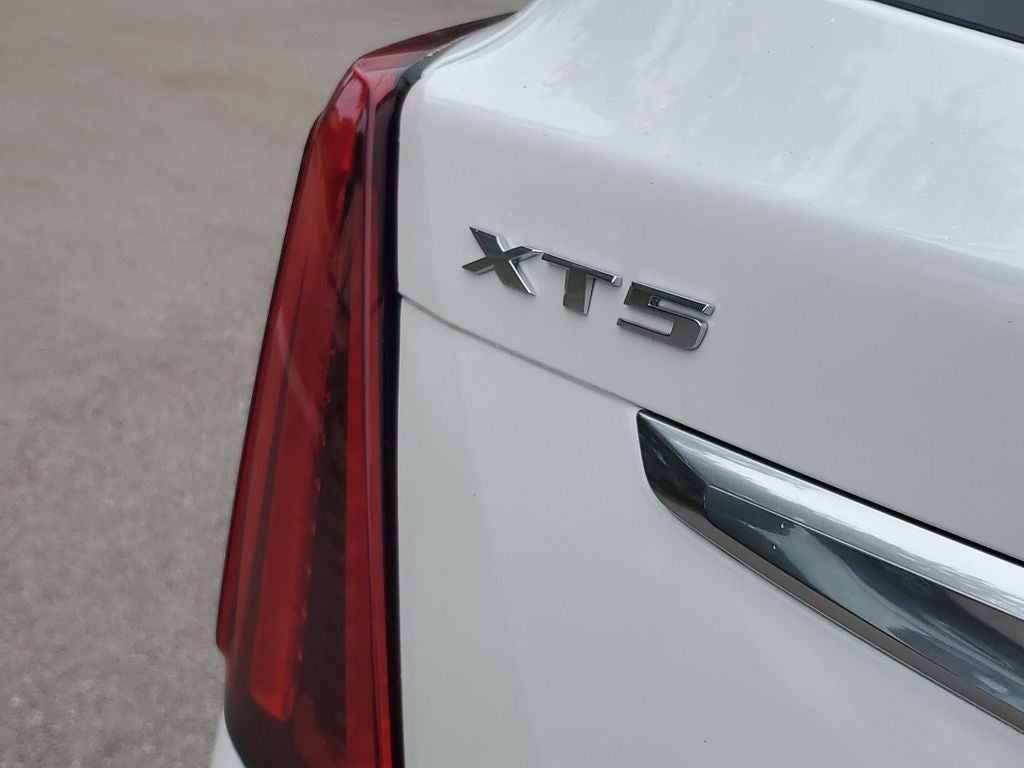 2023 Cadillac XT5 FWD Premium Luxury