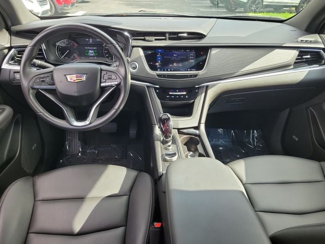 2024 Cadillac XT6 Luxury