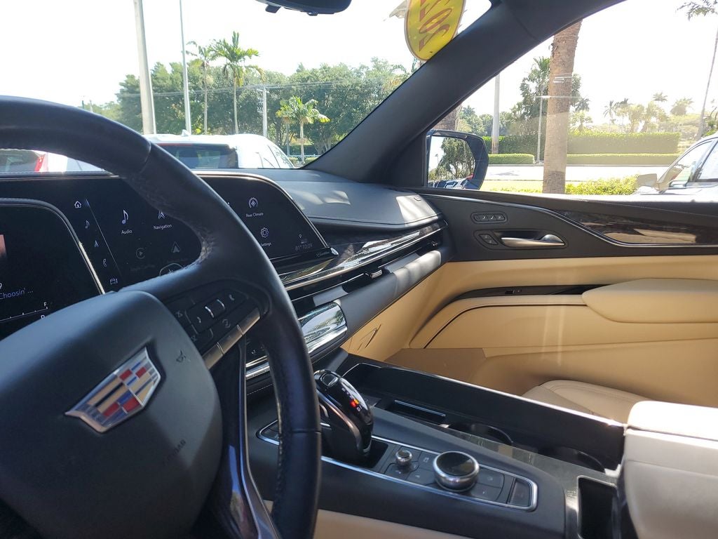 2022 Cadillac Escalade Premium Luxury