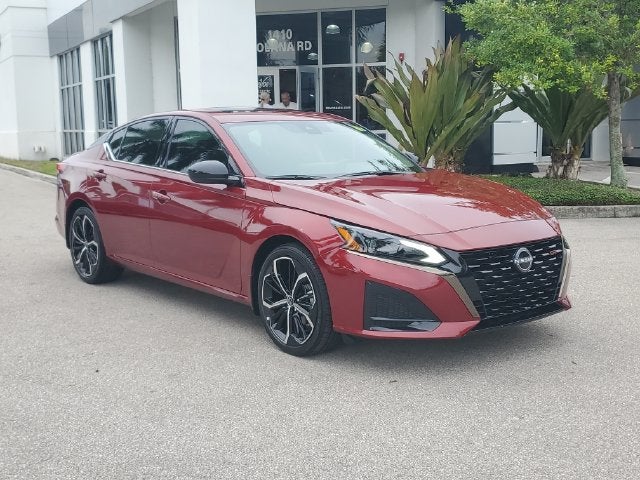 2025 Nissan Altima 2.5 SR