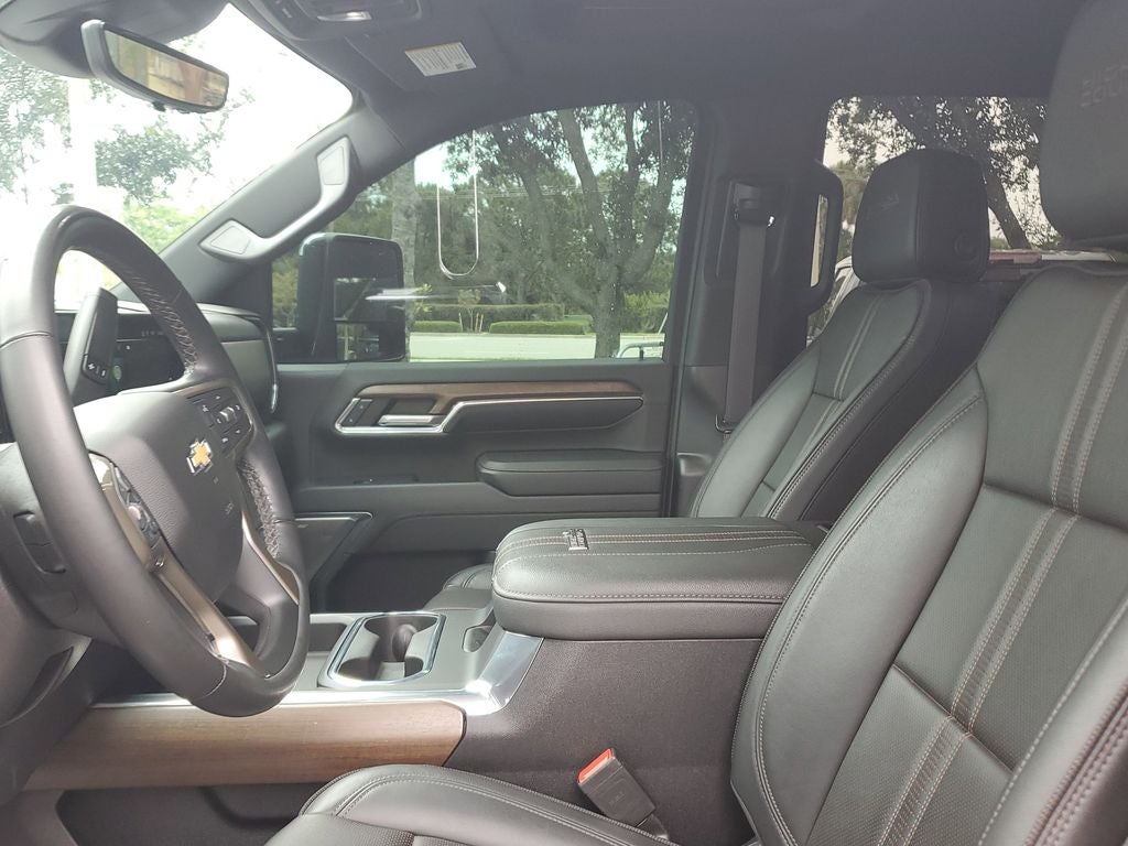 2024 Chevrolet Silverado High Country