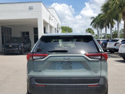 2020 Toyota RAV4 XLE Premium