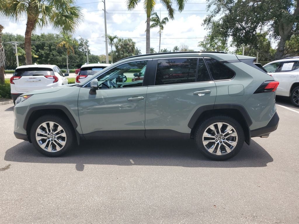 2020 Toyota RAV4 XLE Premium