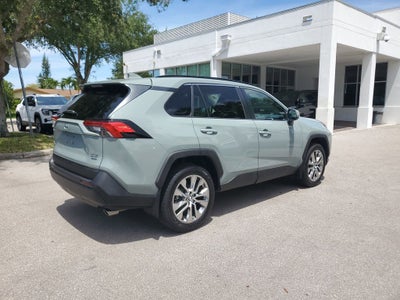 2020 Toyota RAV4 XLE Premium