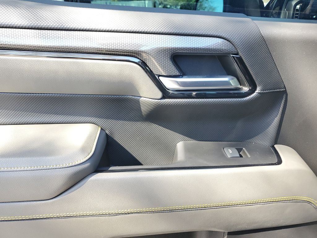 2024 Chevrolet Silverado ZR2