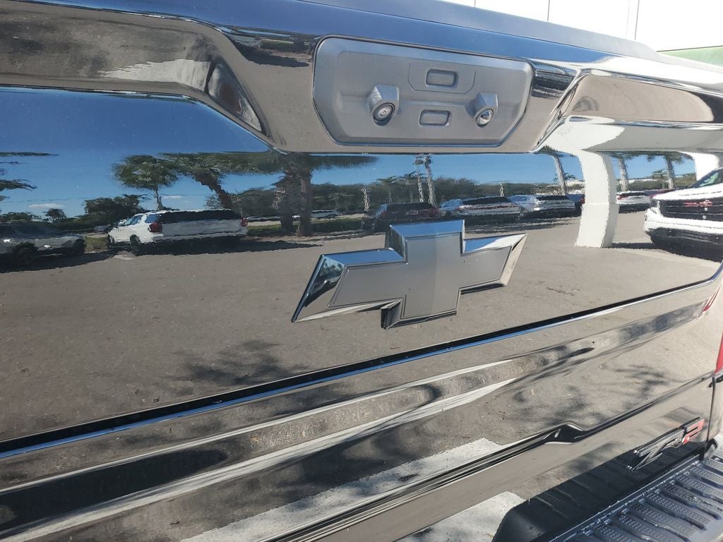 2024 Chevrolet Silverado ZR2