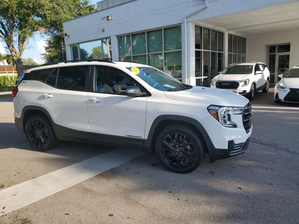 2023 GMC Terrain SLE