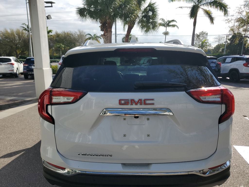 2023 GMC Terrain SLT