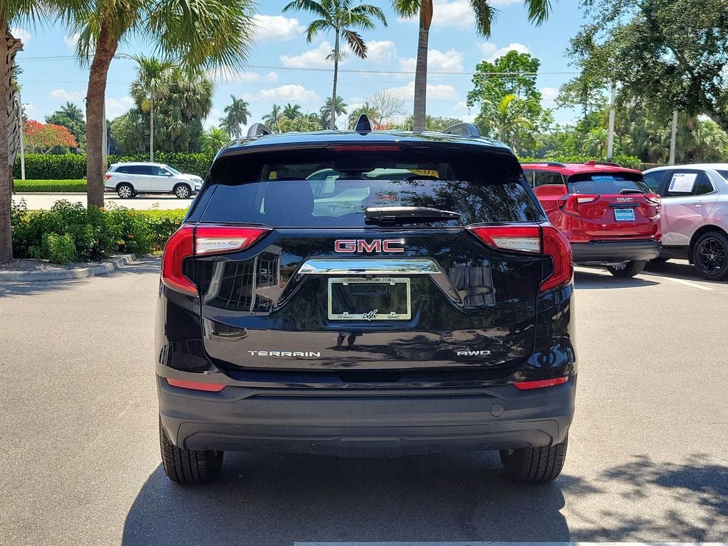 2022 GMC Terrain SLE