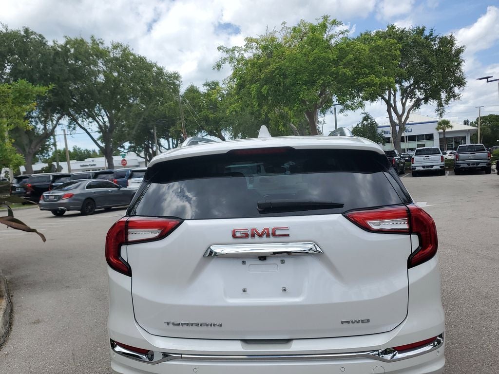 2023 GMC Terrain Denali