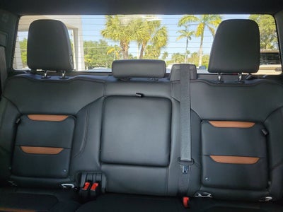 2021 GMC Sierra AT4