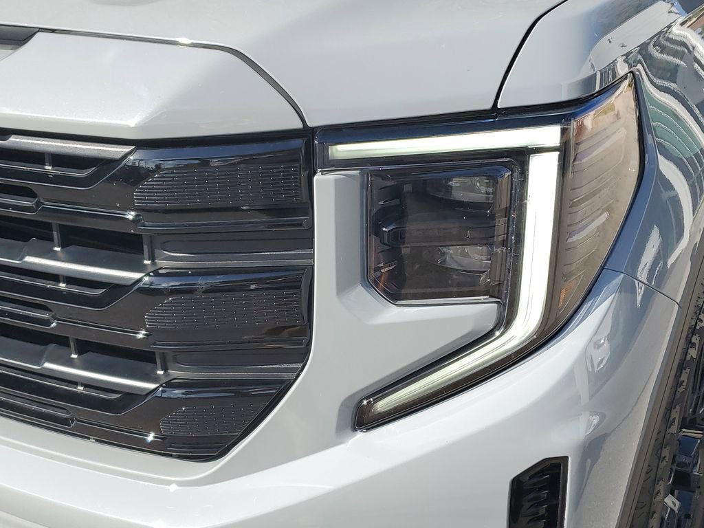 2024 GMC Sierra Elevation