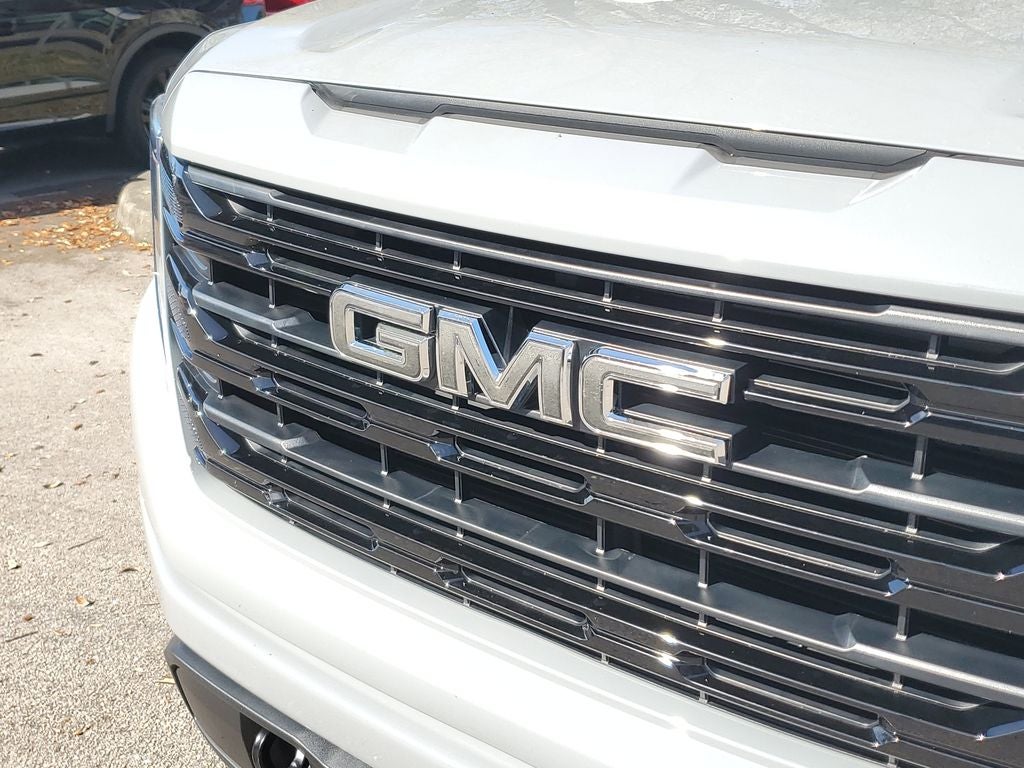 2024 GMC Sierra Elevation