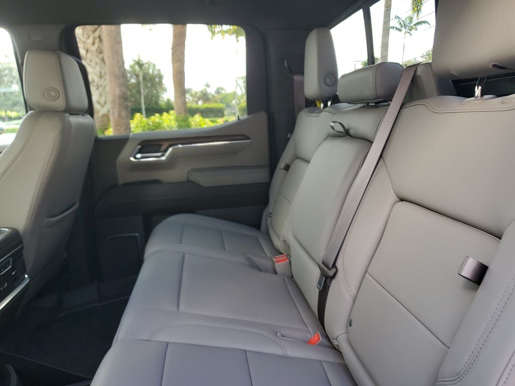 2023 GMC Sierra SLT