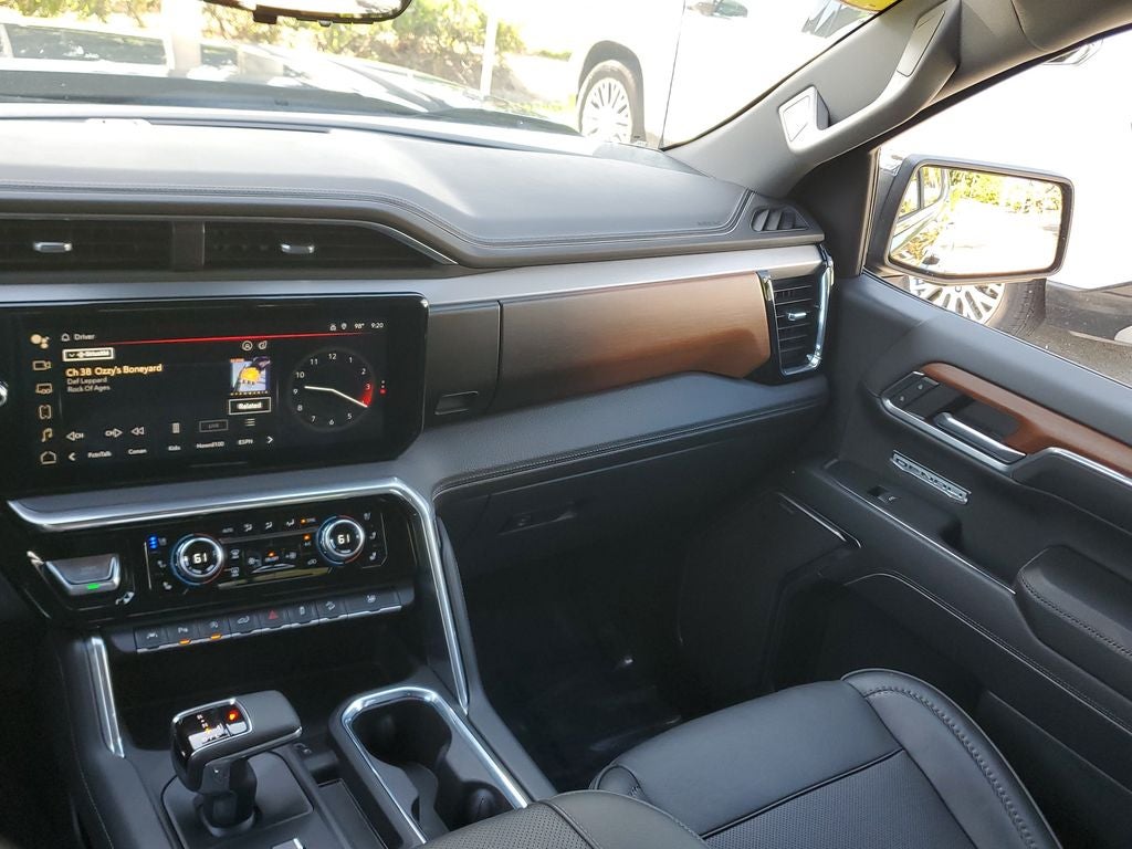 2023 GMC Sierra Denali