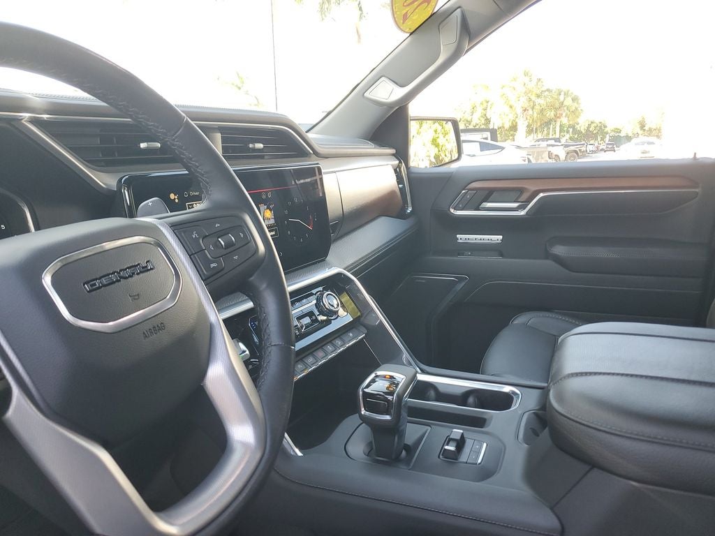 2023 GMC Sierra Denali