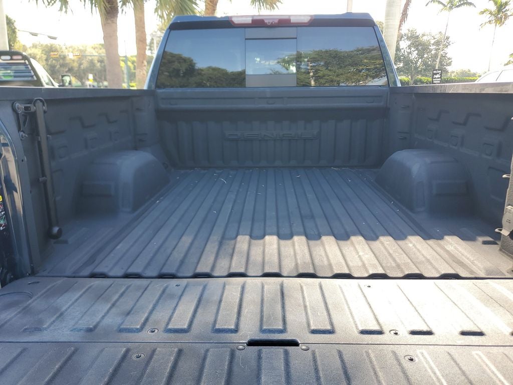 2023 GMC Sierra Denali
