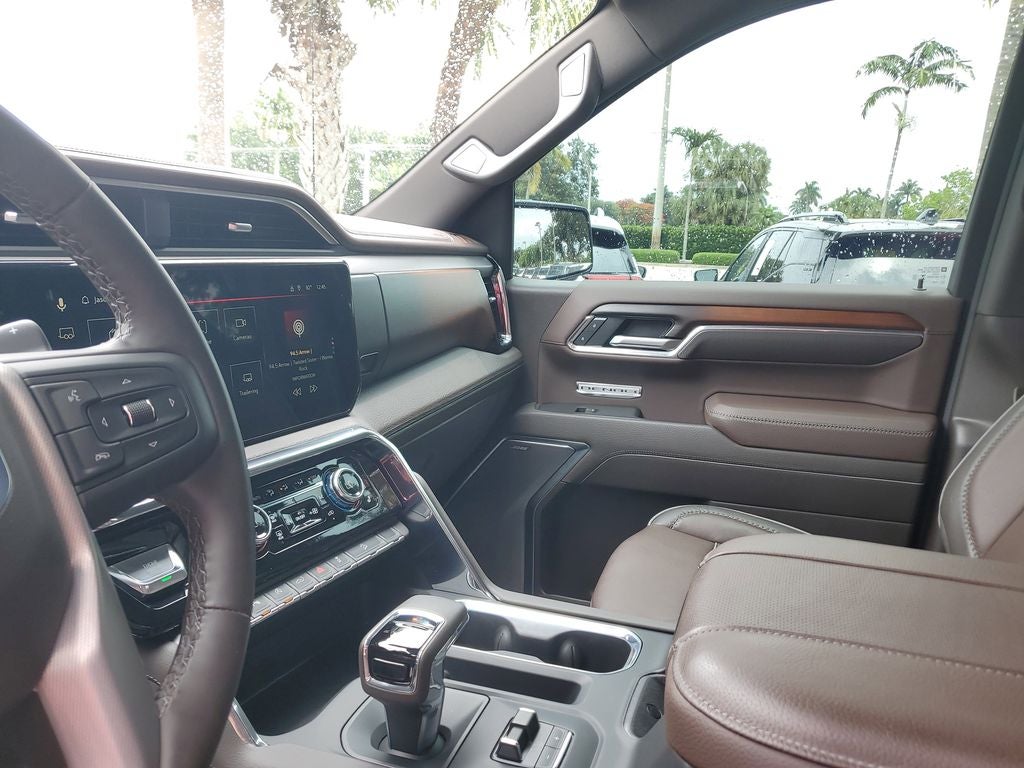 2025 GMC Sierra Denali