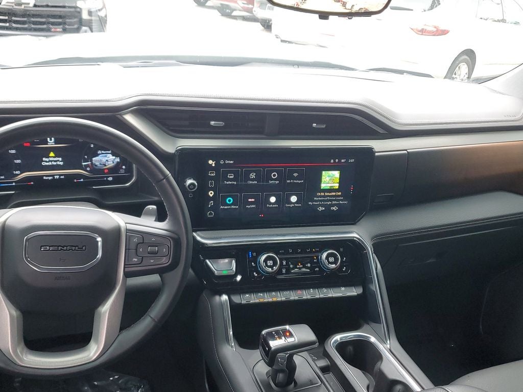 2023 GMC Sierra Denali