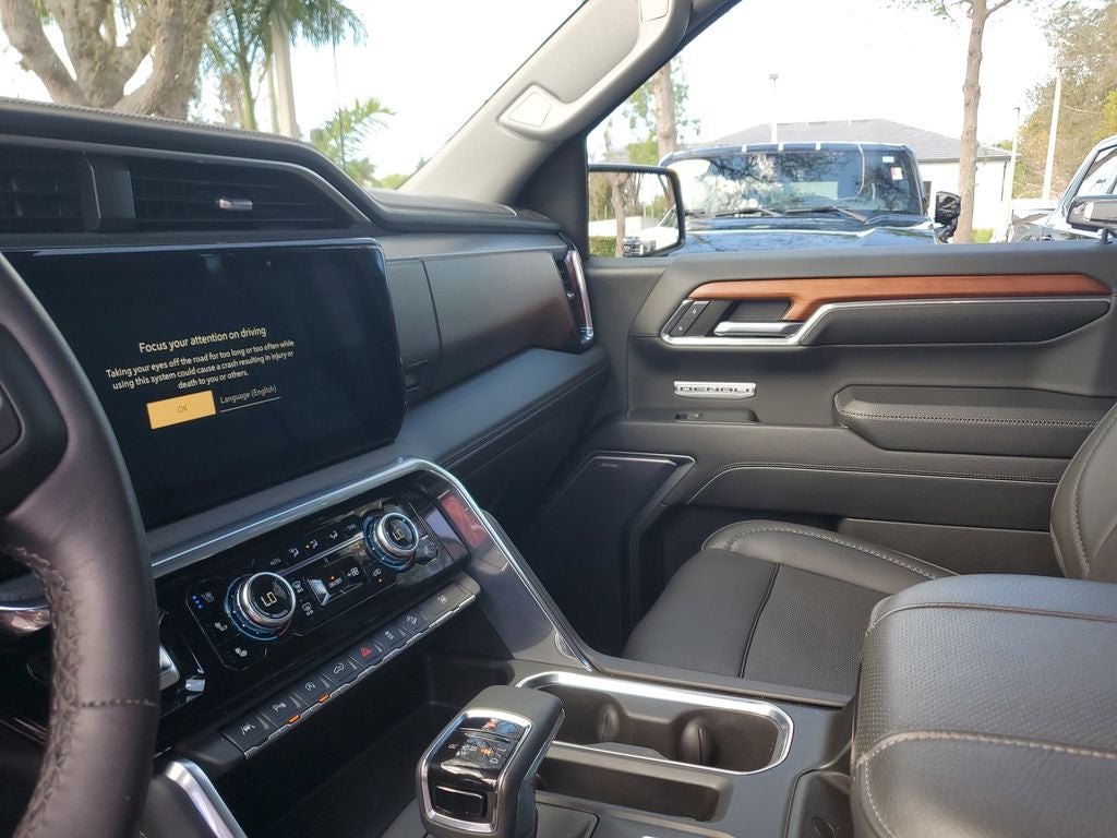 2023 GMC Sierra Denali