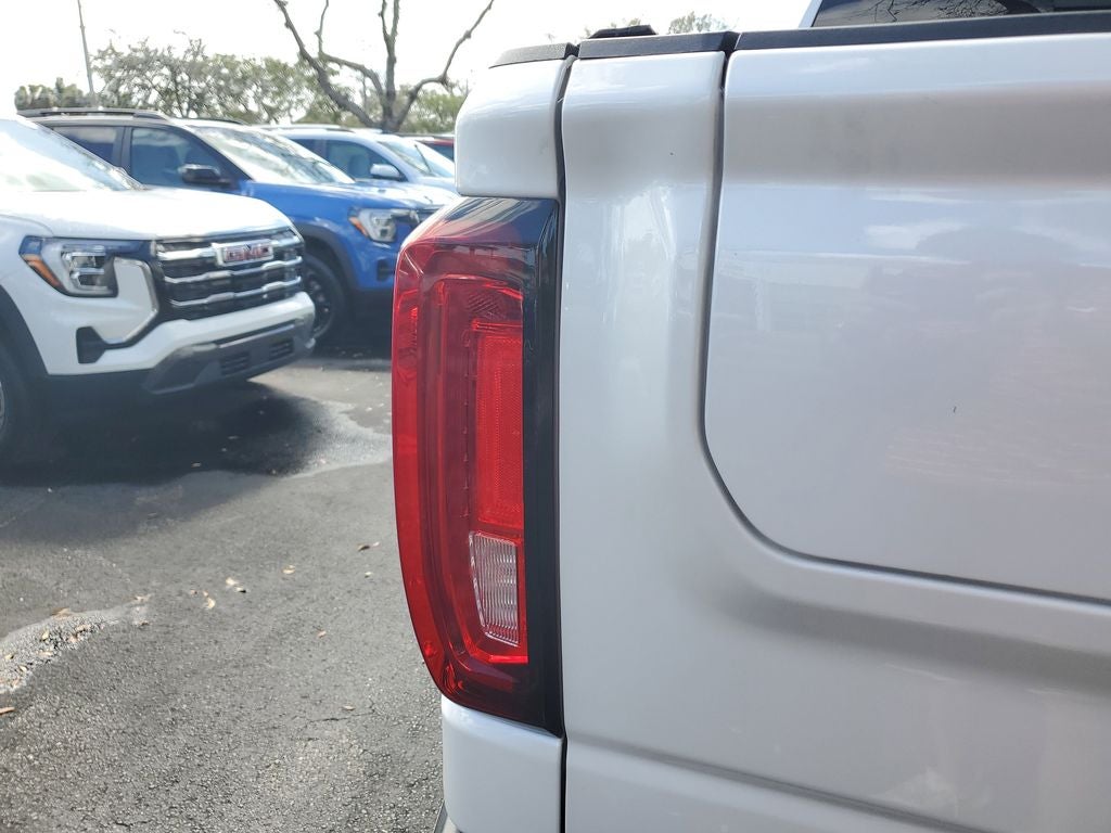 2023 GMC Sierra Denali