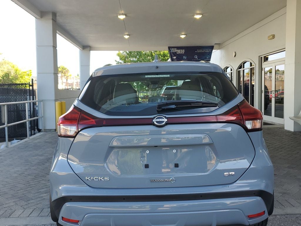 2023 Nissan Kicks SR