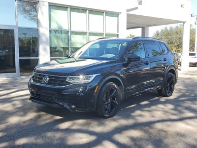 2023 Volkswagen Tiguan SE R-Line Black