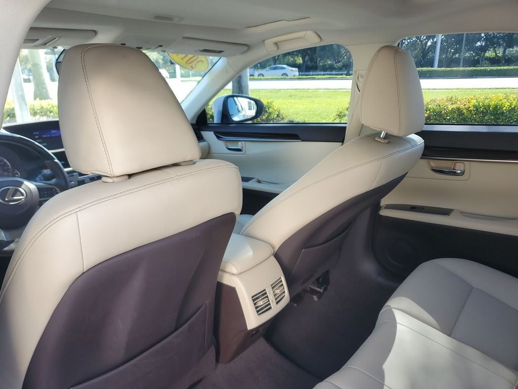 2017 Lexus ES 350 Base