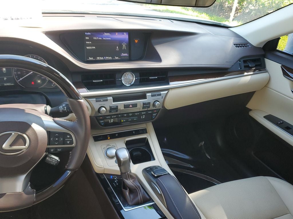 2017 Lexus ES 350 Base