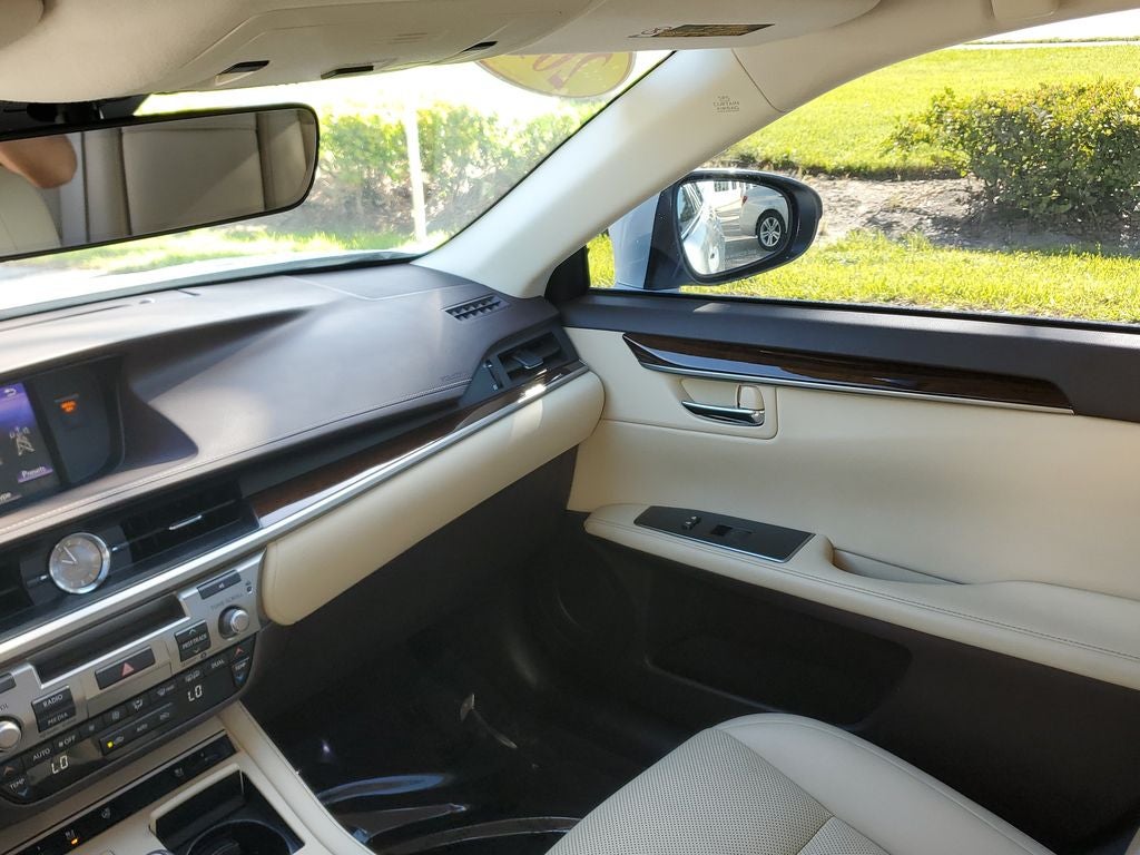2017 Lexus ES 350 Base