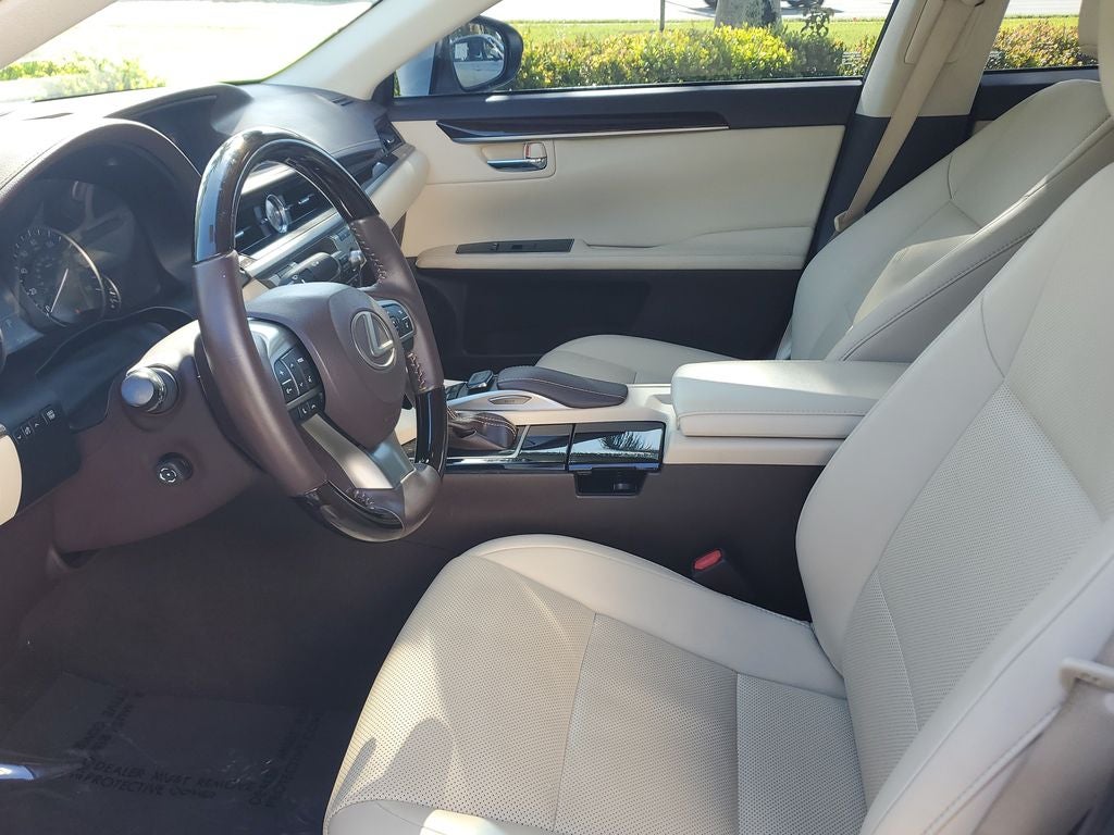 2017 Lexus ES 350 Base