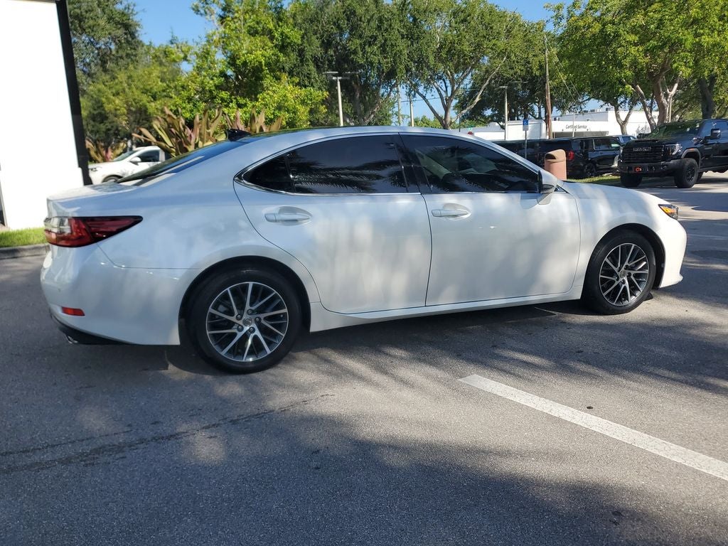 2017 Lexus ES 350 Base