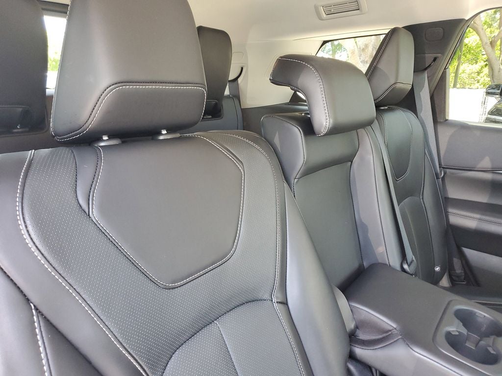 2023 INFINITI QX60 PURE