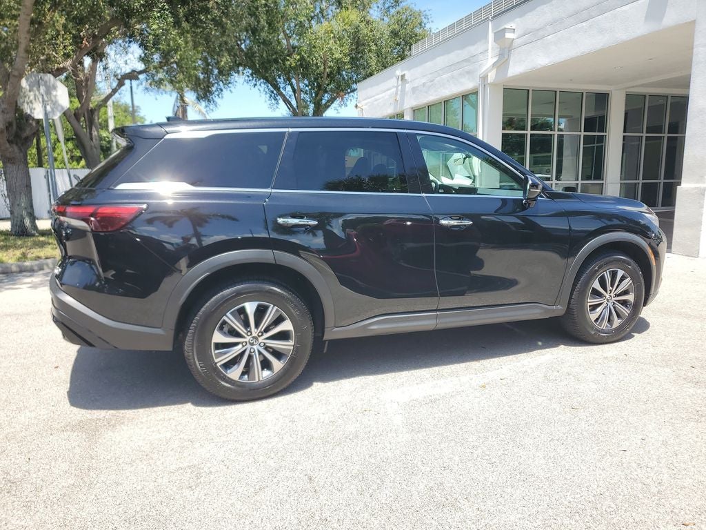 2023 INFINITI QX60 PURE