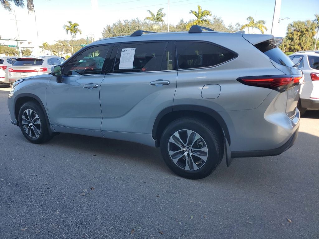 2021 Toyota Highlander XLE