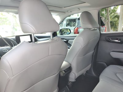 2024 Toyota Highlander XLE