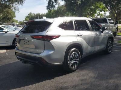 2024 Toyota Highlander XLE