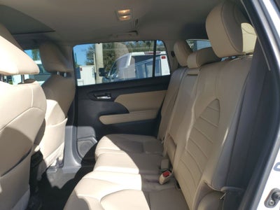 2023 Toyota Highlander XLE